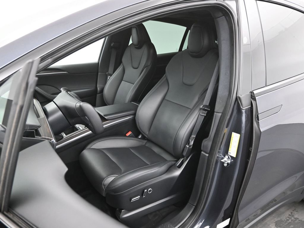 Used 2024 Tesla Model X image 7
