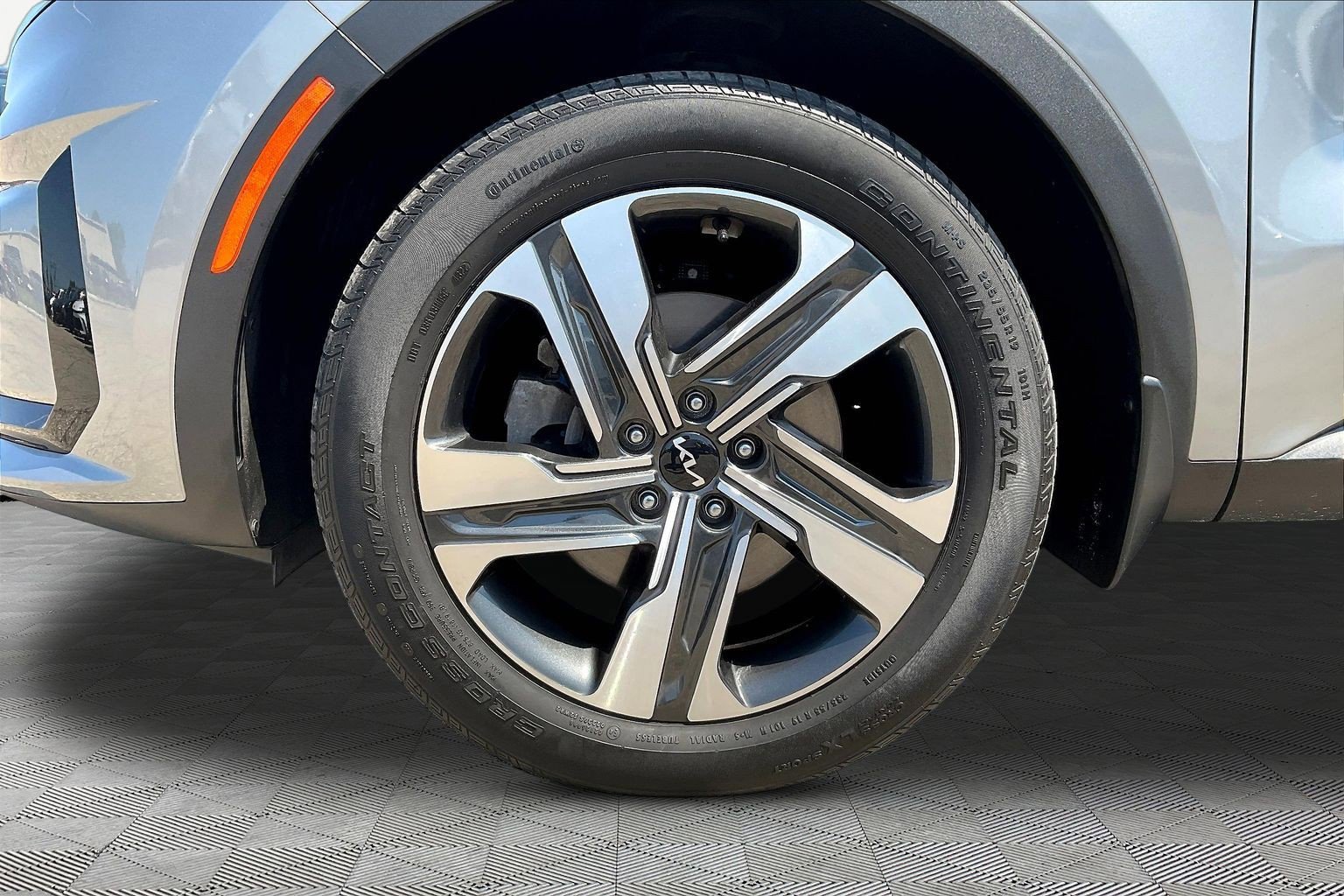 Used 2023 Kia Sorento EX AWD/4WD image 33
