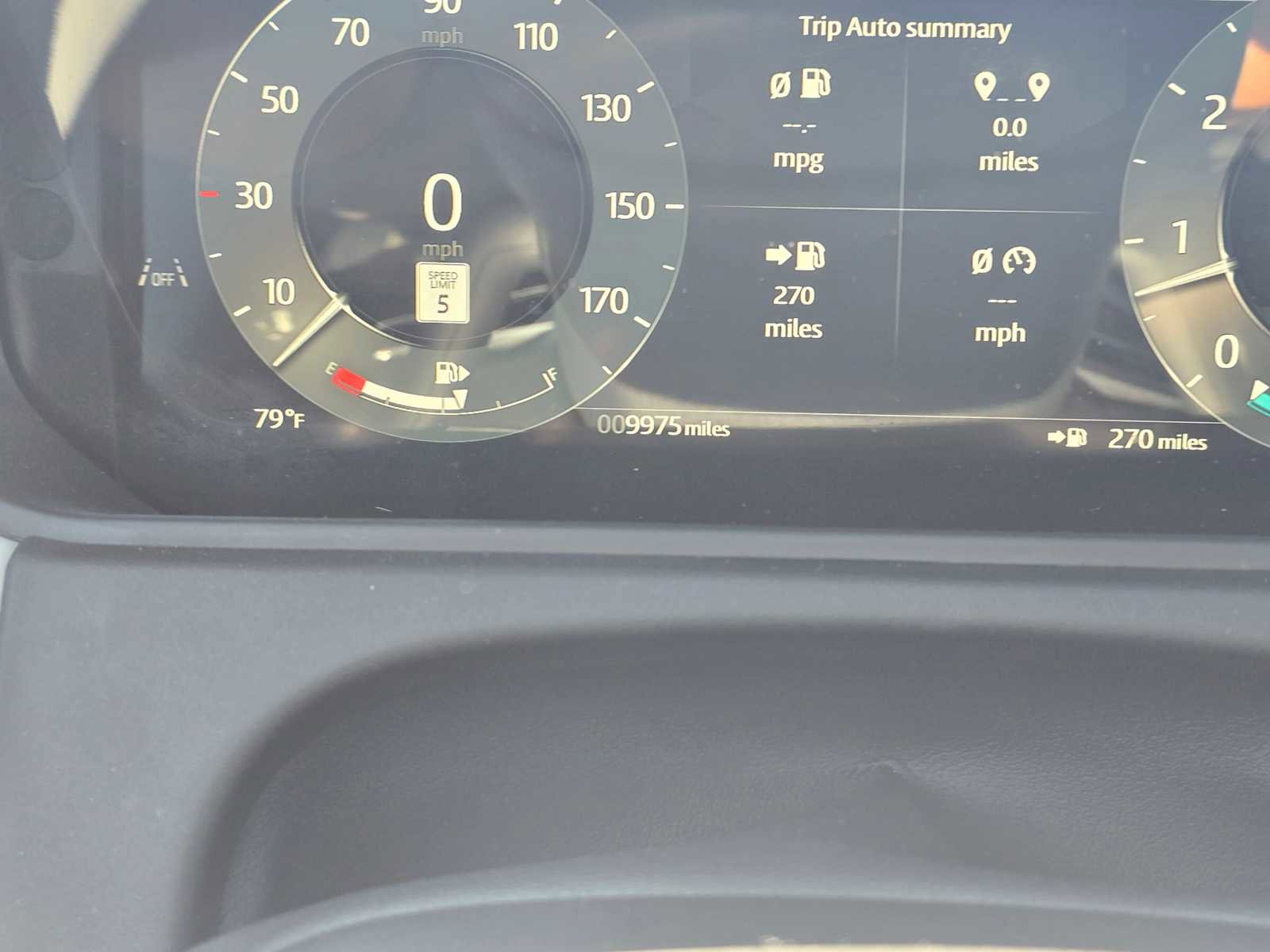 Used 2026 Land Rover Range Rover Velar Dynamic SE AWD/4WD image 27