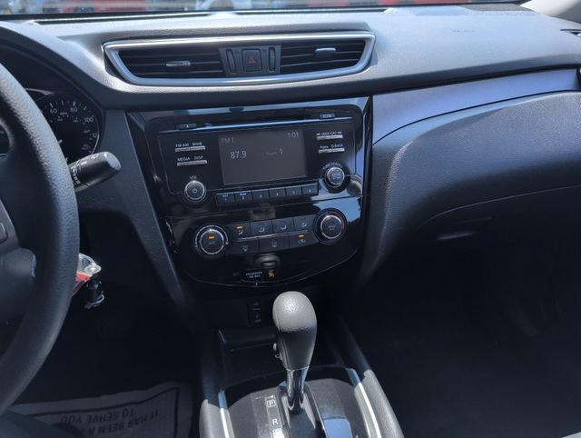 Used 2016 Nissan Rogue S AWD/4WD image 17