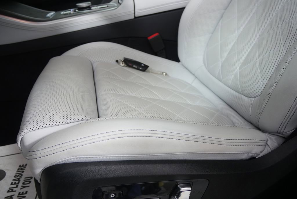 Certified 2025 BMW X5 xDrive40i image 9