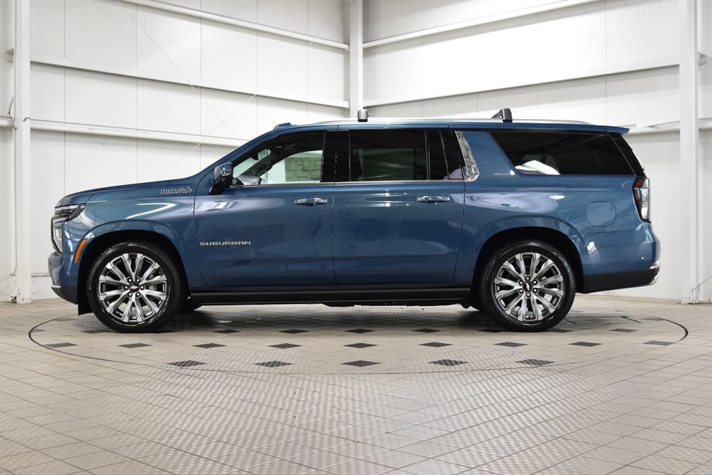 New 2026 Chevrolet Suburban High Country AWD/4WD image 4