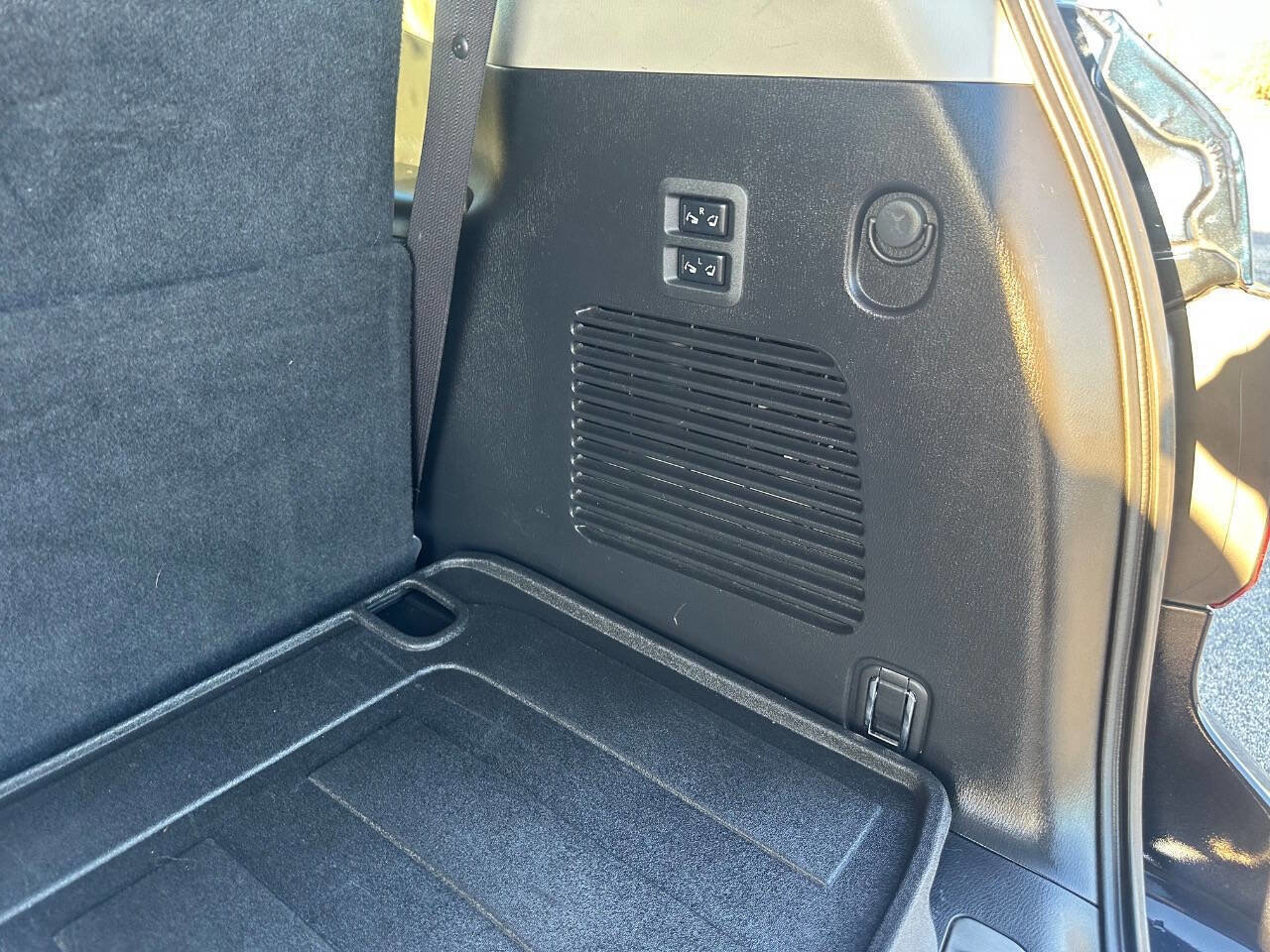 Used 2018 INFINITI QX80 4WD w/ Driver Assistance Package image 14