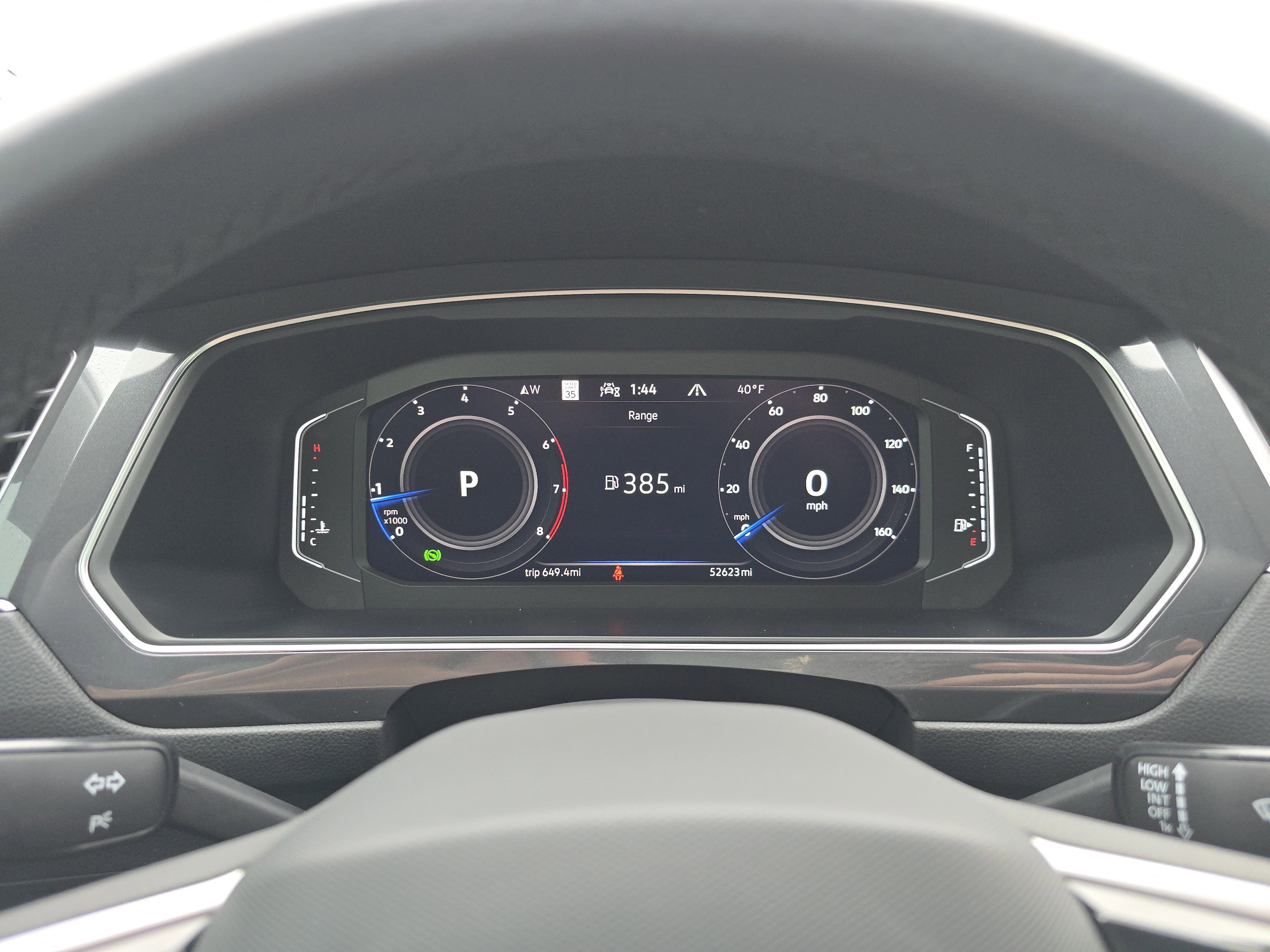 Certified 2022 Volkswagen Tiguan SEL R-Line image 24