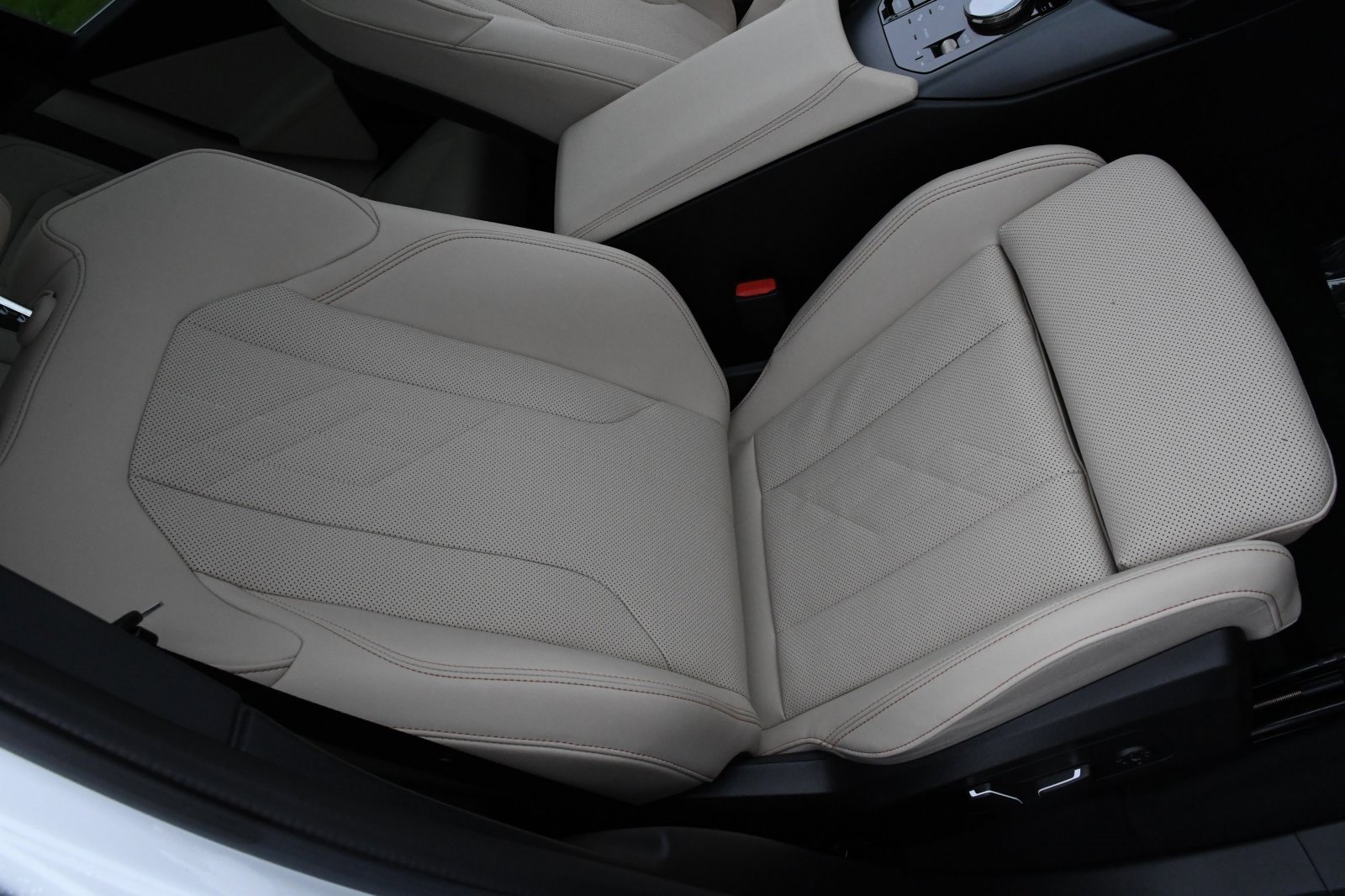 Used 2025 BMW X3 xDrive30i w/ Convenience Package image 17