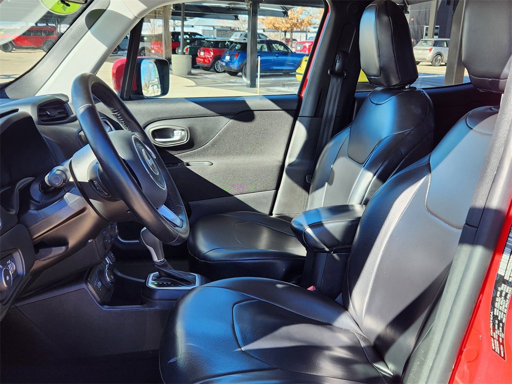 Used 2020 Jeep Renegade Latitude w/ Cold Weather Group image 7