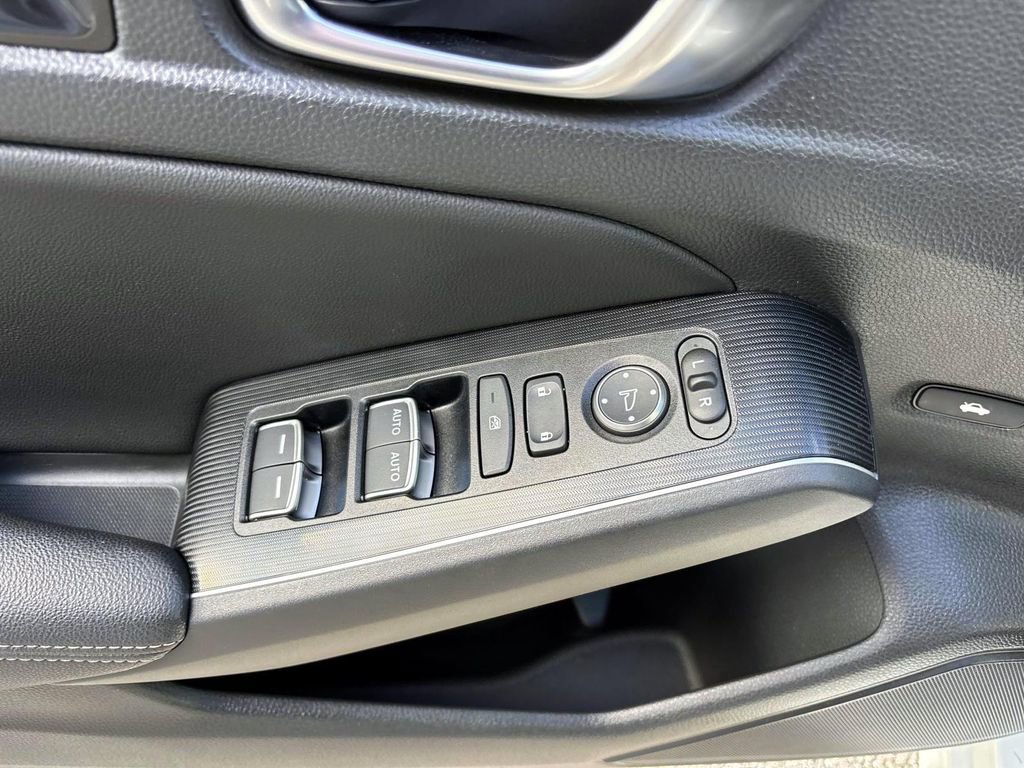 Used 2024 Honda Civic Touring image 13