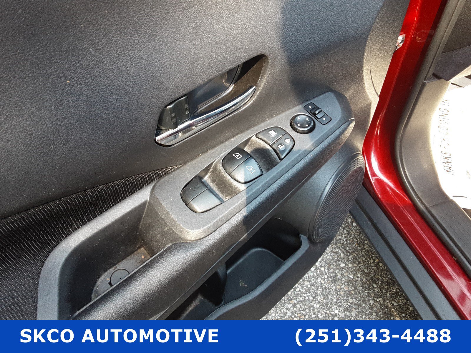 Used 2022 Nissan Kicks SV FWD image 22