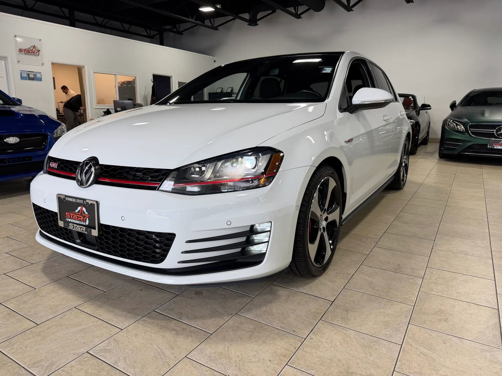 Used 2017 Volkswagen GTI Autobahn FWD image 10