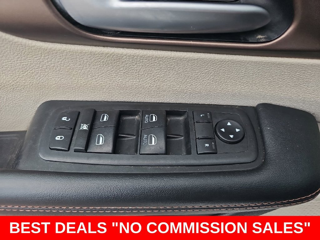 Used 2018 Chrysler Pacifica Touring-L FWD image 28