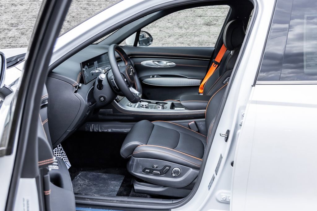 New 2026 Genesis GV70 2.5T Sport Prestige AWD/4WD image 12