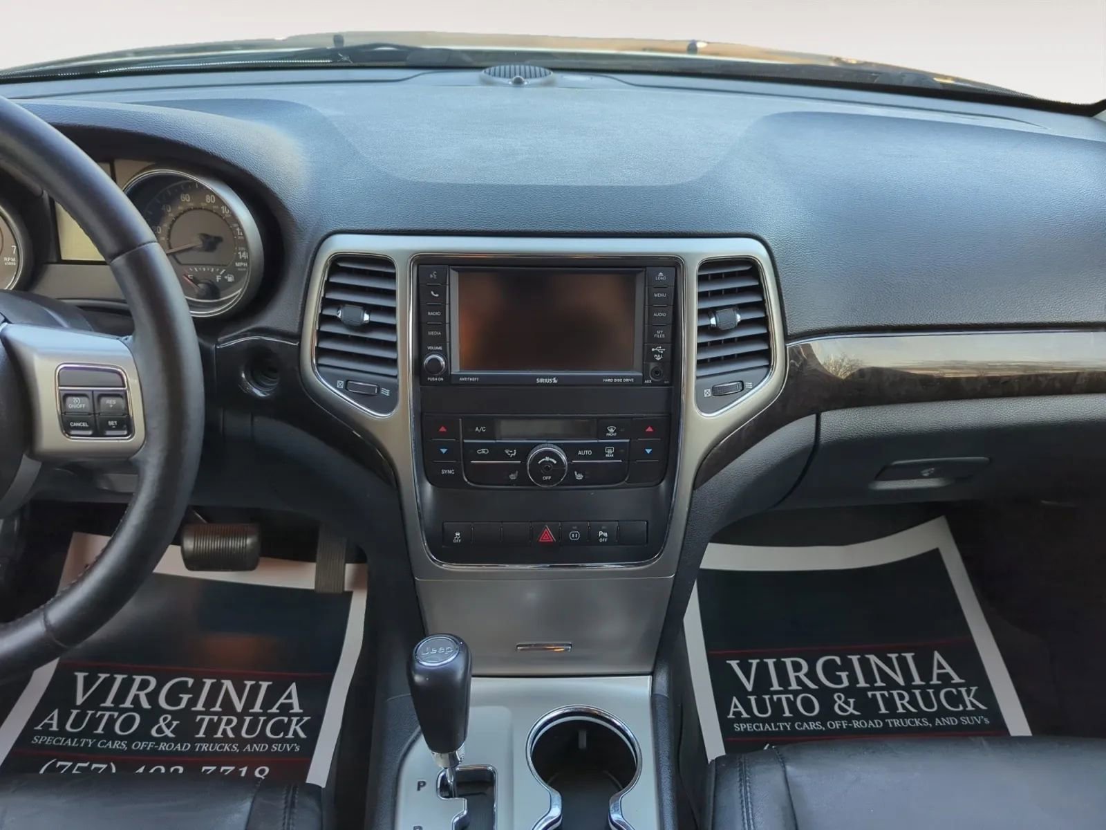 Used 2012 Jeep Grand Cherokee Laredo image 11