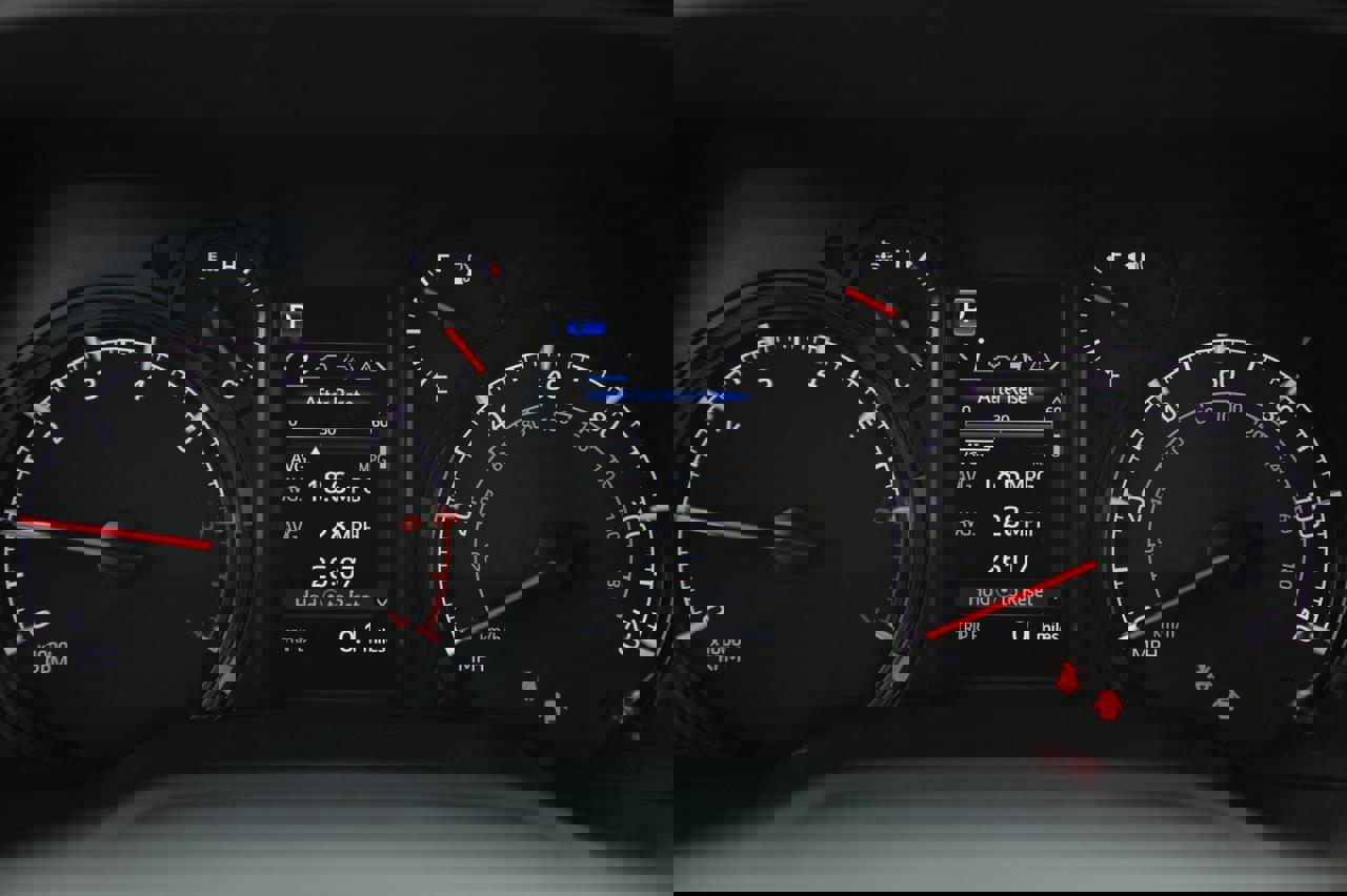 Used 2024 Toyota 4Runner SR5 image 31