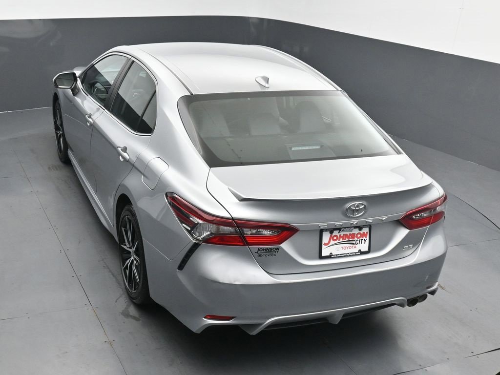 Used 2022 Toyota Camry SE image 32