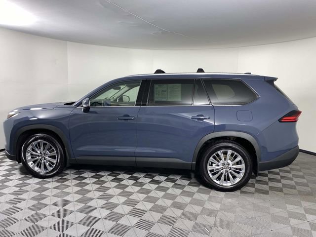 Used 2025 Toyota Grand Highlander Platinum image 5