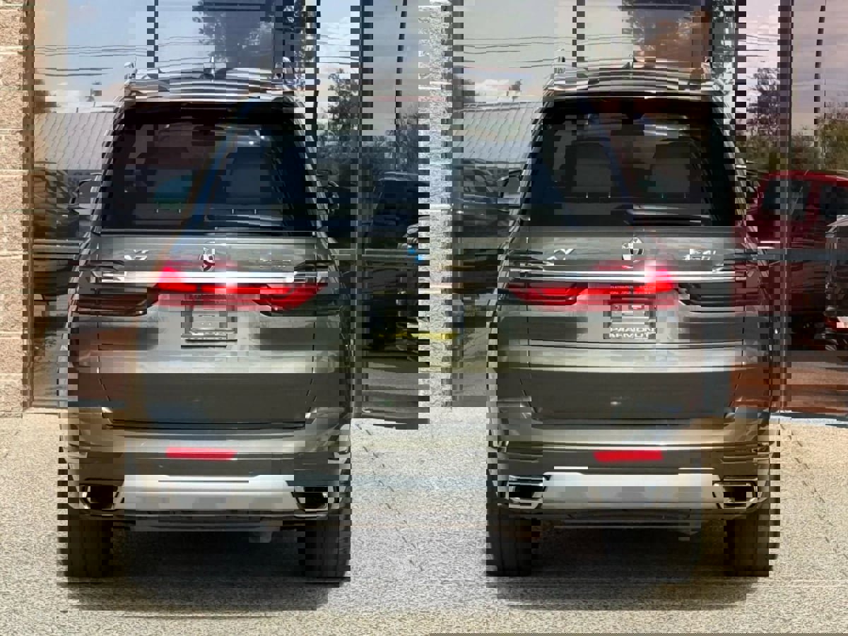 Used 2021 BMW X7 xDrive40i w/ Executive Package image 11