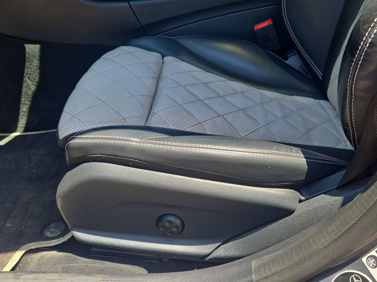 Used 2018 Mercedes-Benz C 300 Sedan image 28