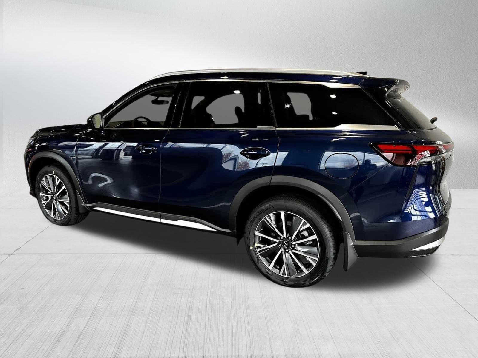 New 2026 INFINITI QX60 Luxe image 3