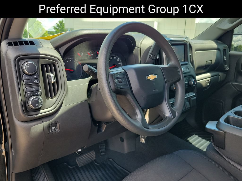 Used 2020 Chevrolet Silverado 1500 Custom w/ Custom Value Package AWD/4WD image 9