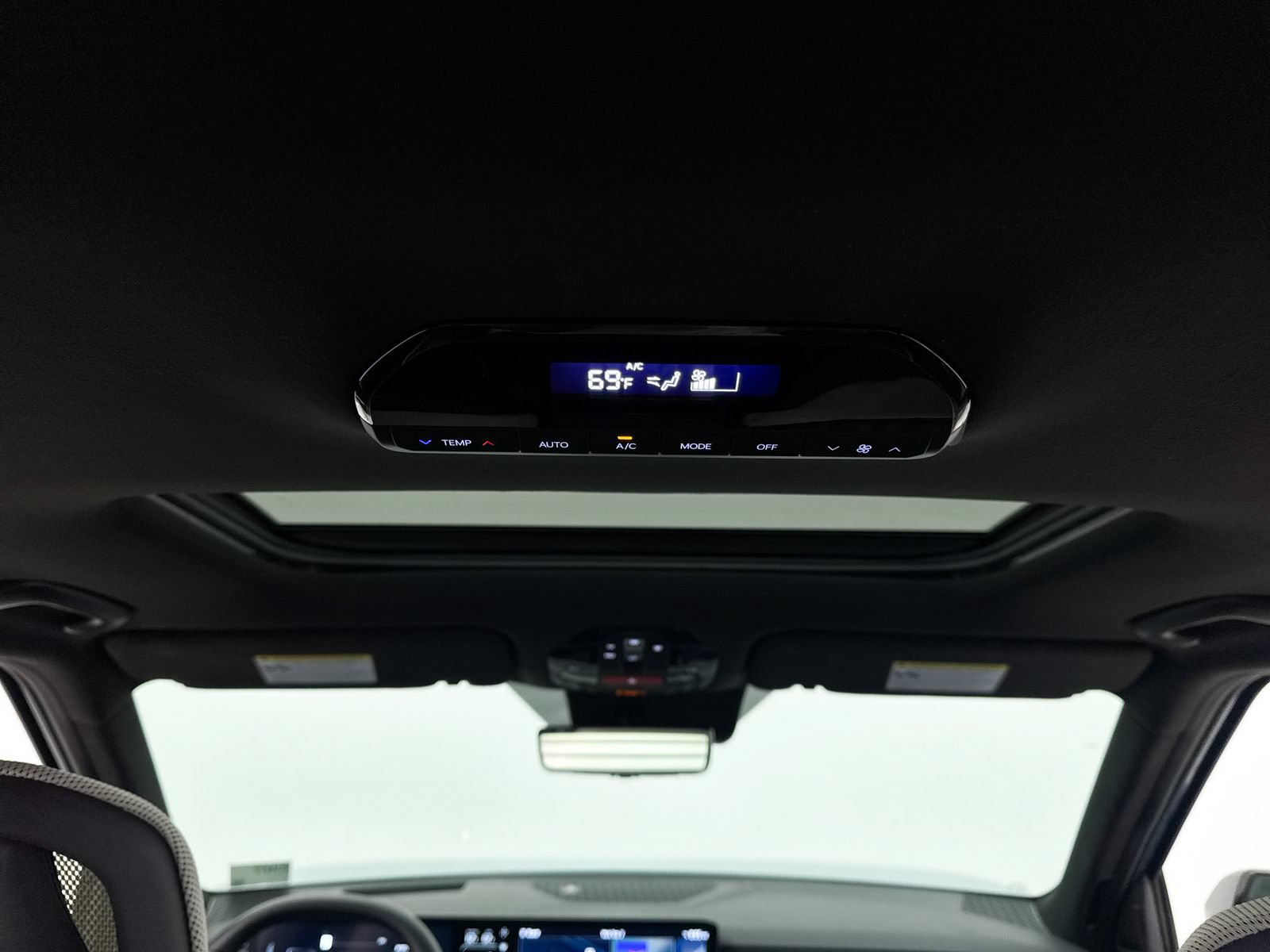 Certified 2024 Kia EV9 GT-Line AWD/4WD image 39