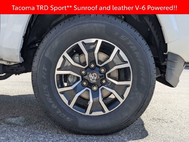 Used 2022 Toyota Tacoma TRD Sport w/ TRD Premium Sport Package RWD image 11