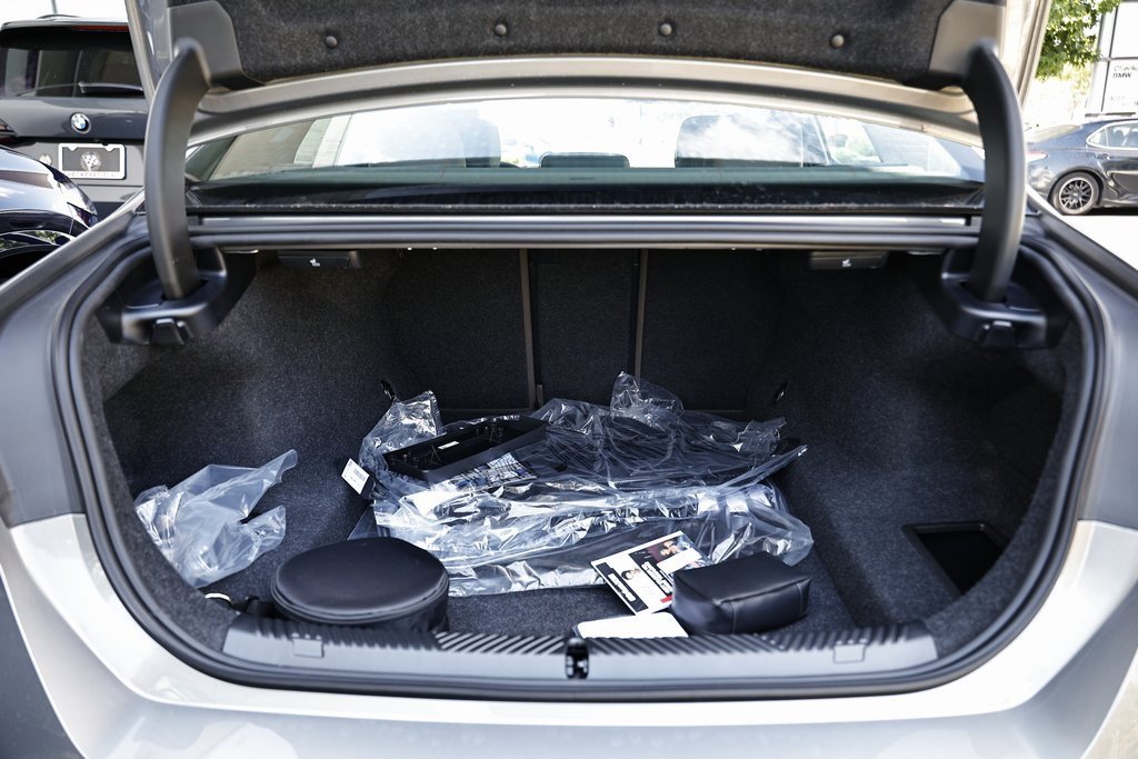 Used 2026 BMW 530i w/ Premium Package image 26