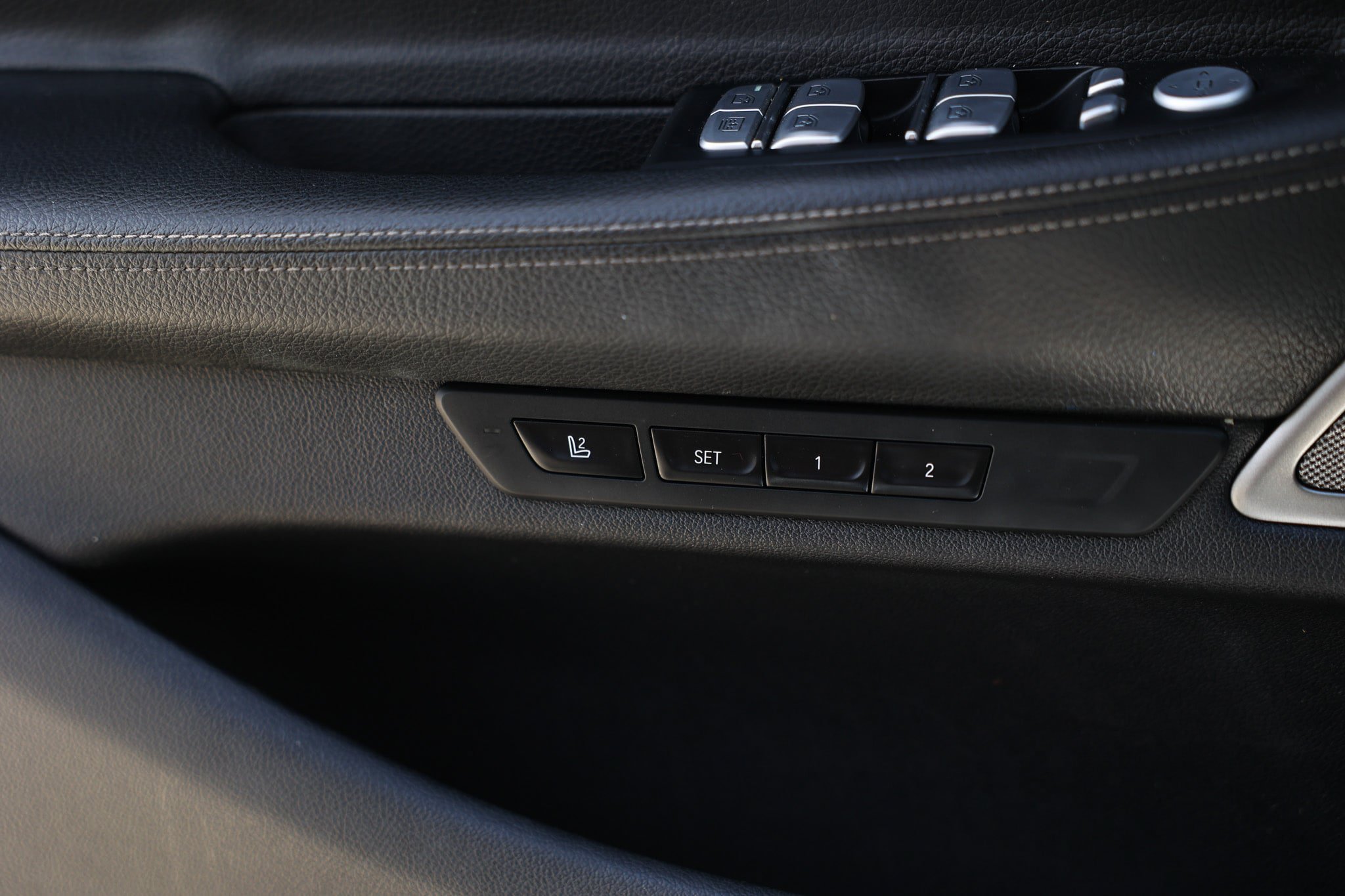 Used 2019 BMW 740i w/ M Sport Package RWD image 51