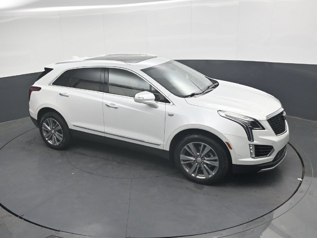 Used 2024 Cadillac XT5 Premium Luxury w/ Technology Package FWD image 18