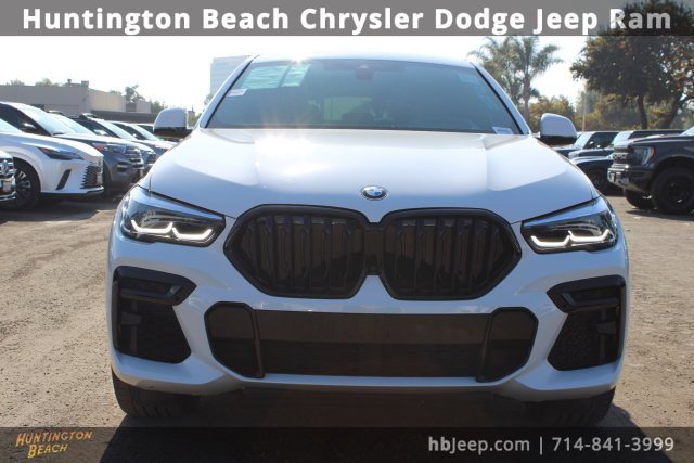 Used 2022 BMW X6 xDrive40i w/ M Sport Package image 2