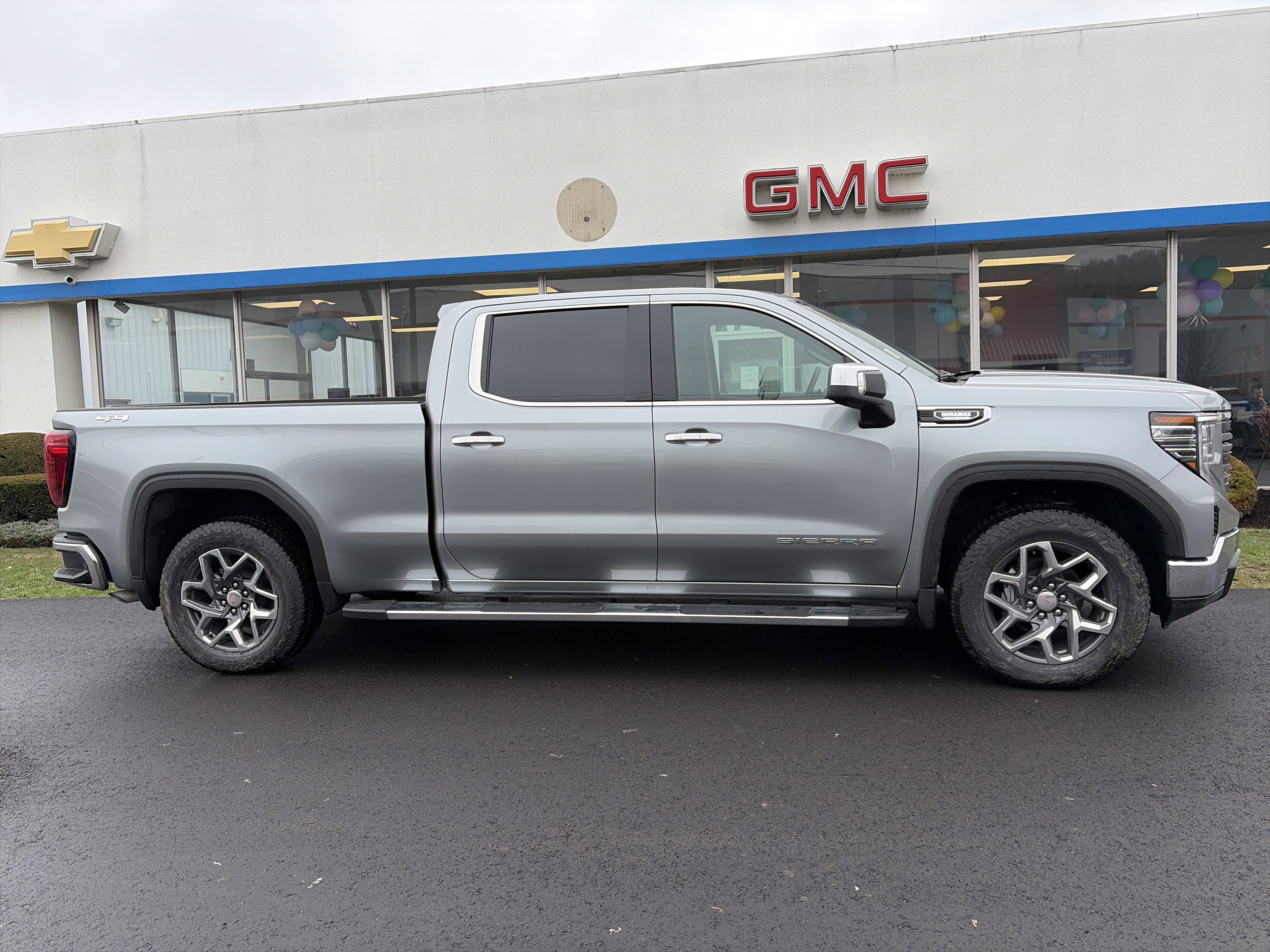 New 2026 GMC Sierra 1500 SLT w/ SLT Premium Package image 2