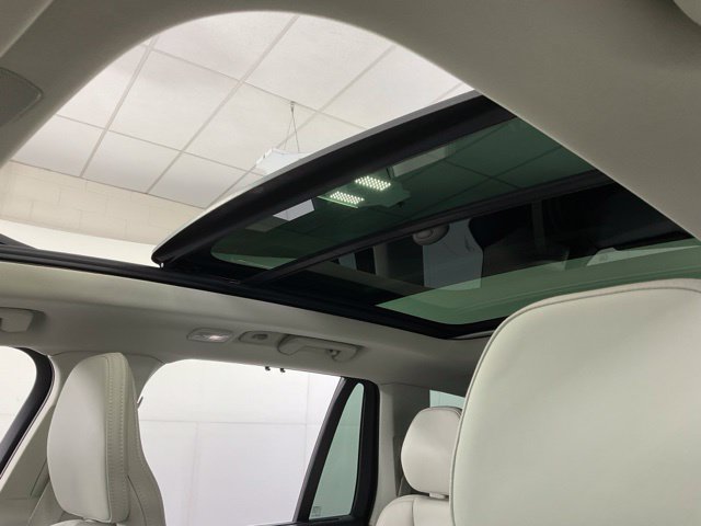 Certified 2024 Volvo XC90 T8 Ultimate AWD/4WD image 25