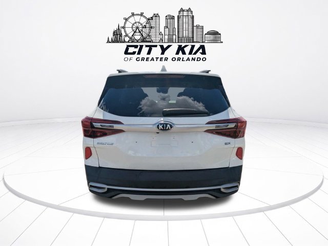 Certified 2021 Kia Seltos EX AWD/4WD image 5