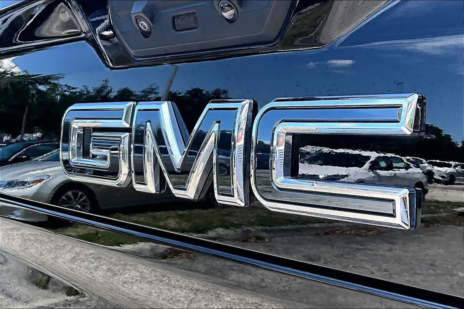 Used 2024 GMC Sierra 3500 Denali Ultimate AWD/4WD image 31