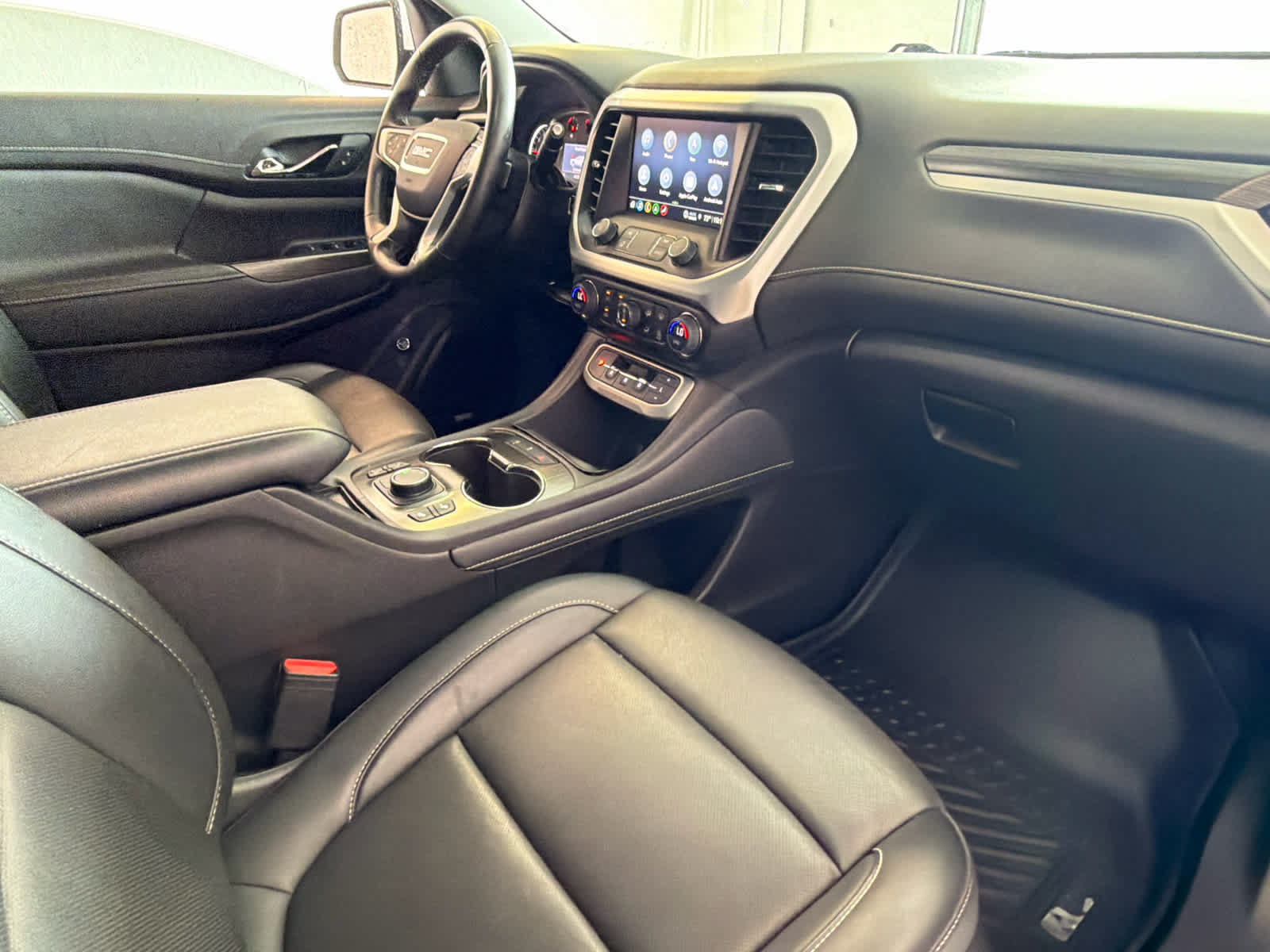 Used 2023 GMC Acadia SLT FWD image 27