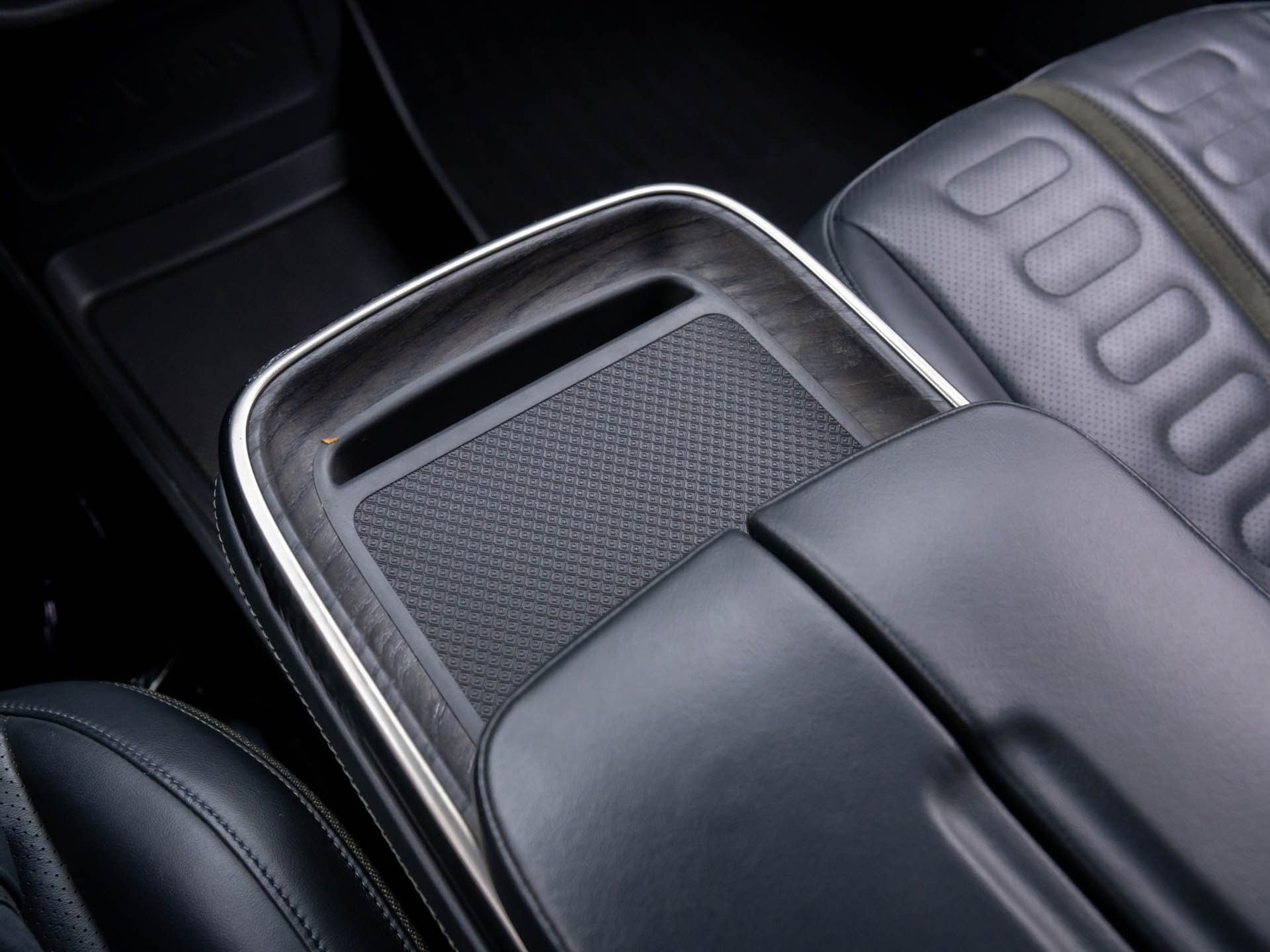 Used 2022 Rivian R1S Launch Edition image 29