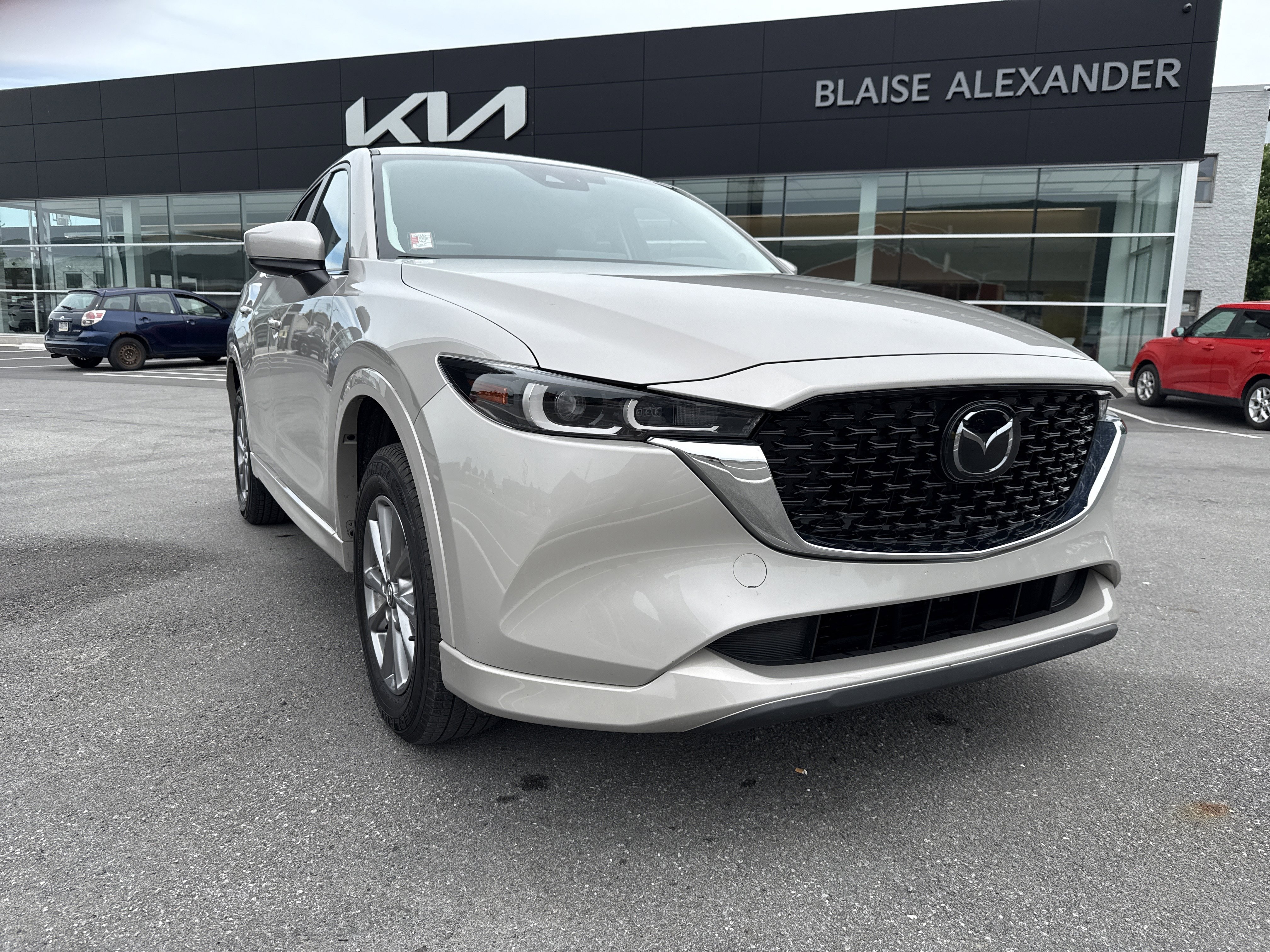 Used 2025 MAZDA CX-5 AWD 2.5 S w/ Select Package image 1