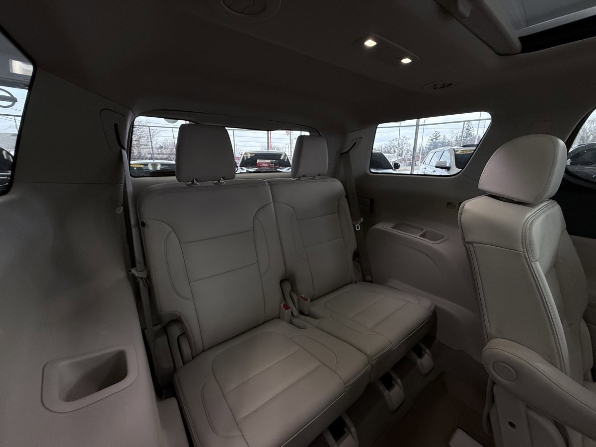 Used 2023 GMC Acadia Denali w/ Denali Ultimate Package image 32