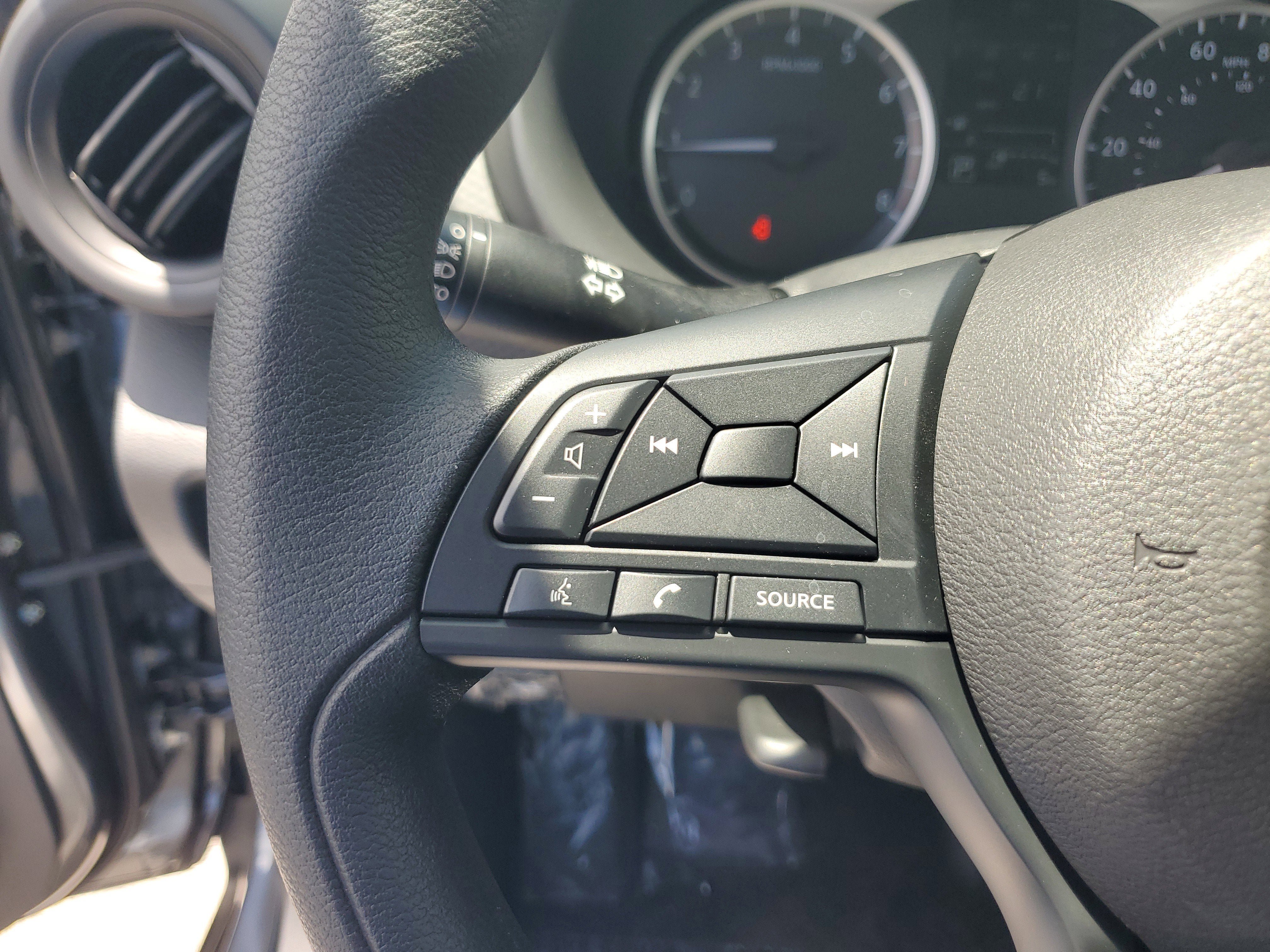 New 2025 Nissan Kicks Play S FWD image 21