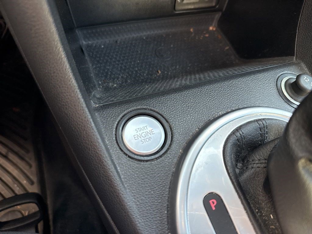 Used 2018 Volkswagen Beetle 2.0T Coast w/ Coast Lighting Package image 11