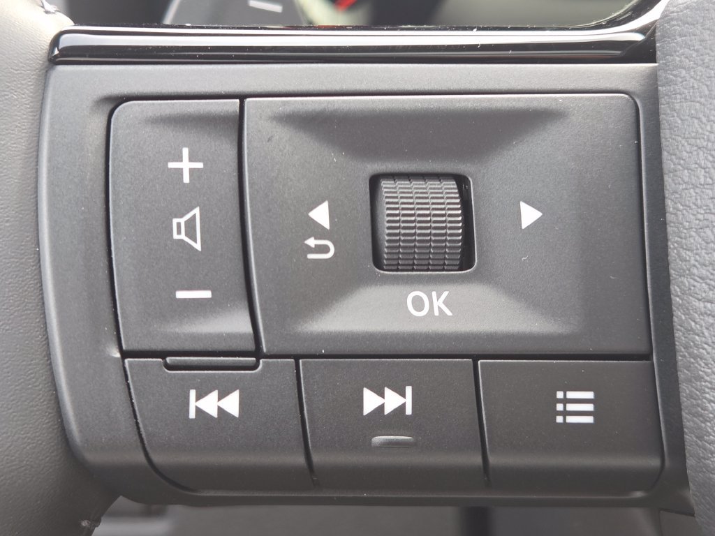 New 2026 Nissan Rogue Platinum AWD/4WD image 16