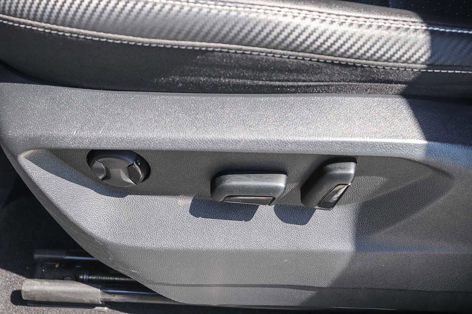 Used 2022 Volkswagen Atlas Cross Sport SE image 20