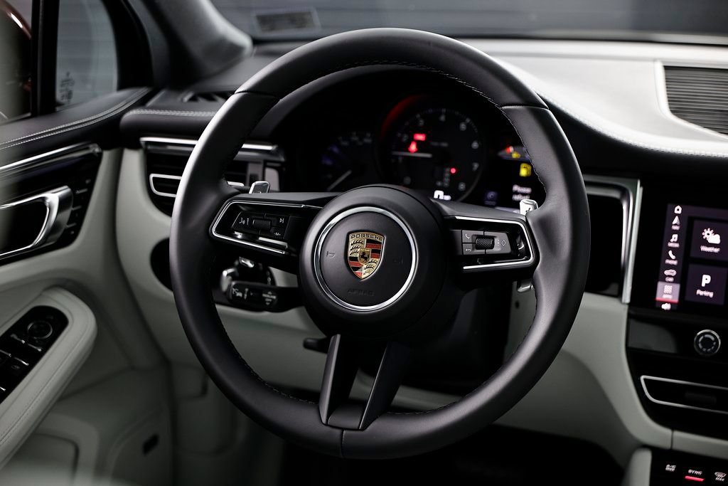New 2026 Porsche Macan AWD/4WD image 28