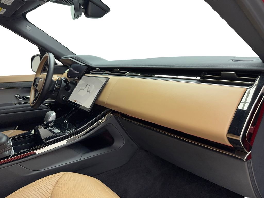 Used 2024 Land Rover Range Rover Sport Dynamic SE image 40