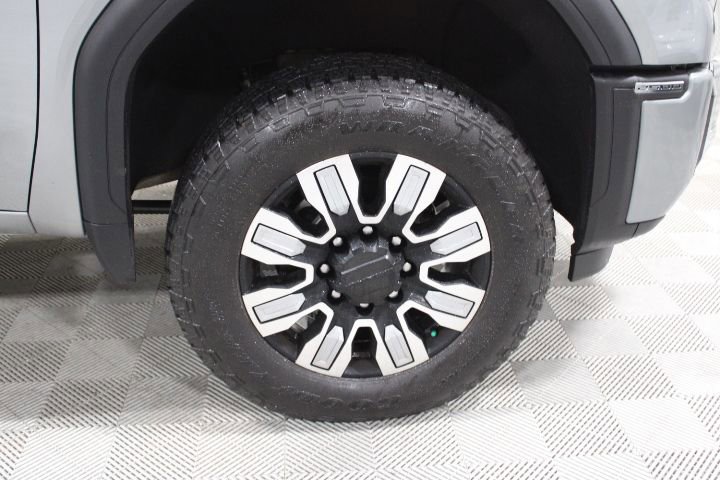 Used 2025 GMC Sierra 2500 Denali image 46