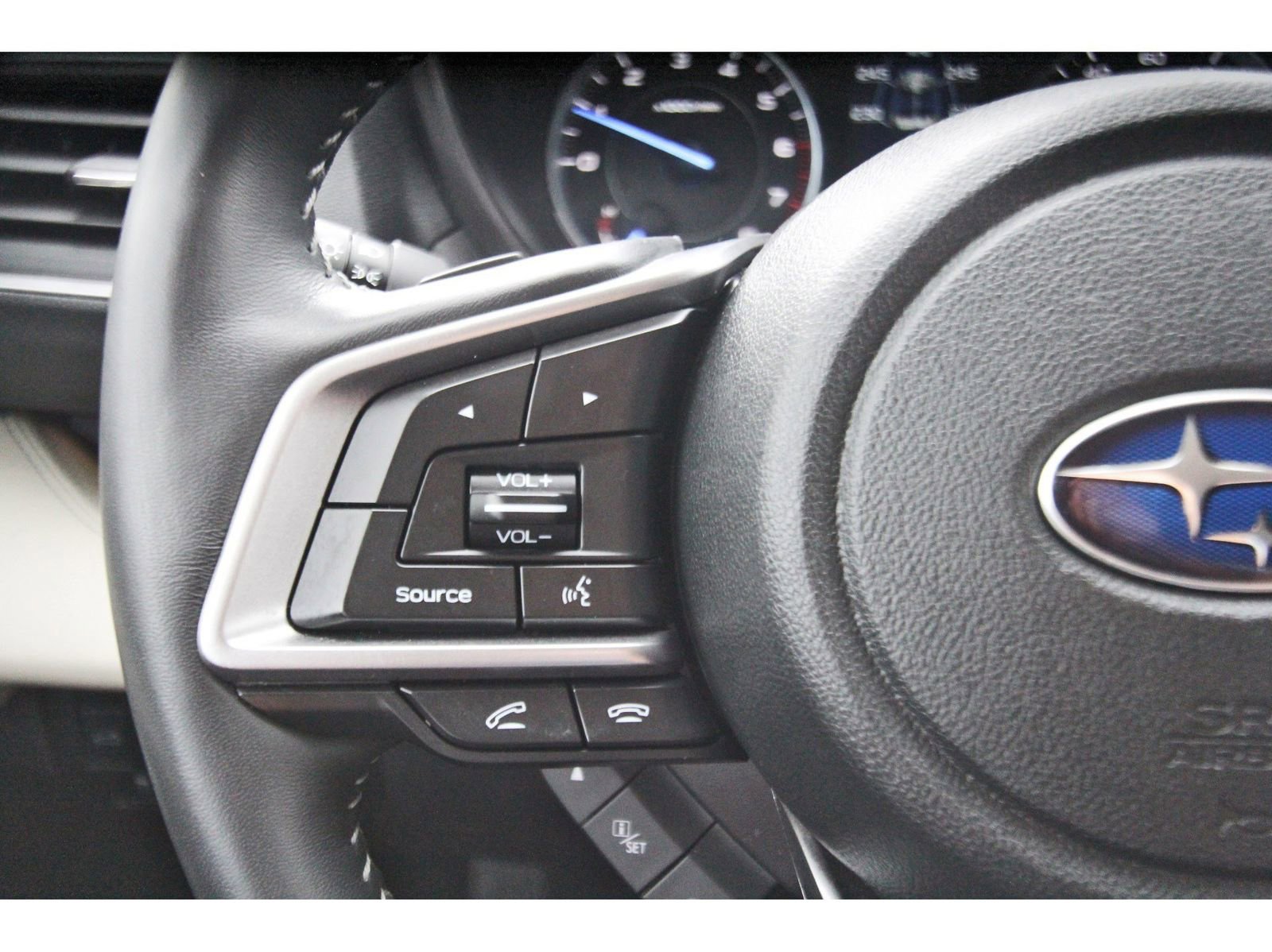 Used 2019 Subaru Ascent Touring AWD/4WD image 15