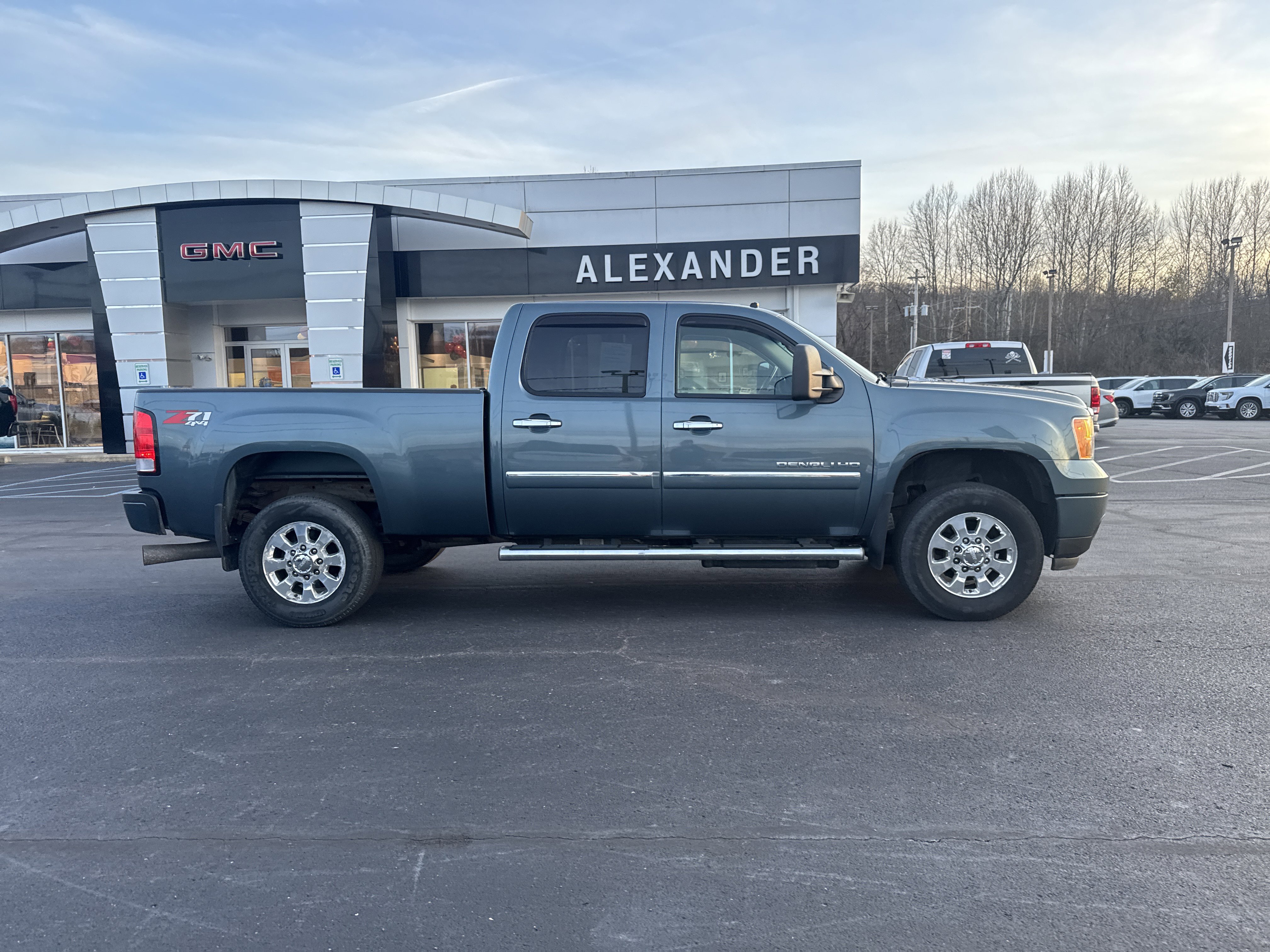 Used 2012 GMC Sierra 3500 Denali video 2
