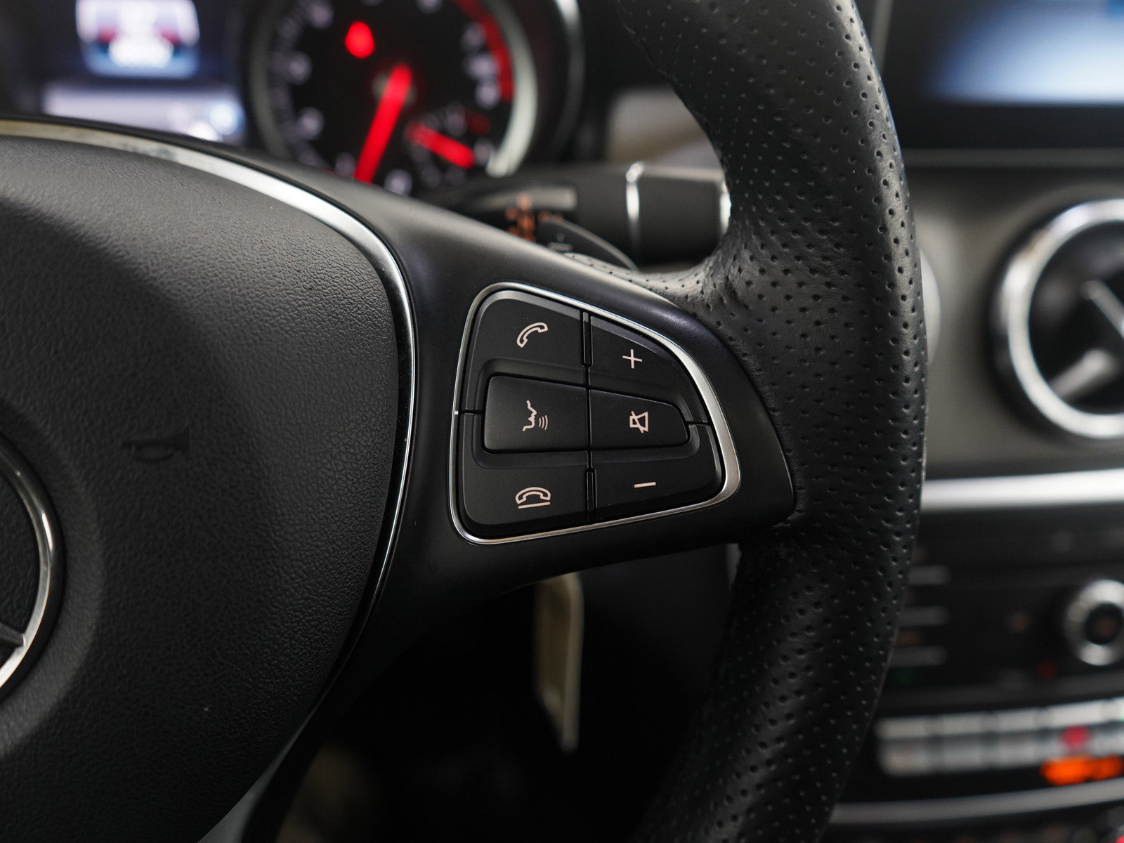 Used 2019 Mercedes-Benz CLA 250 4MATIC image 26