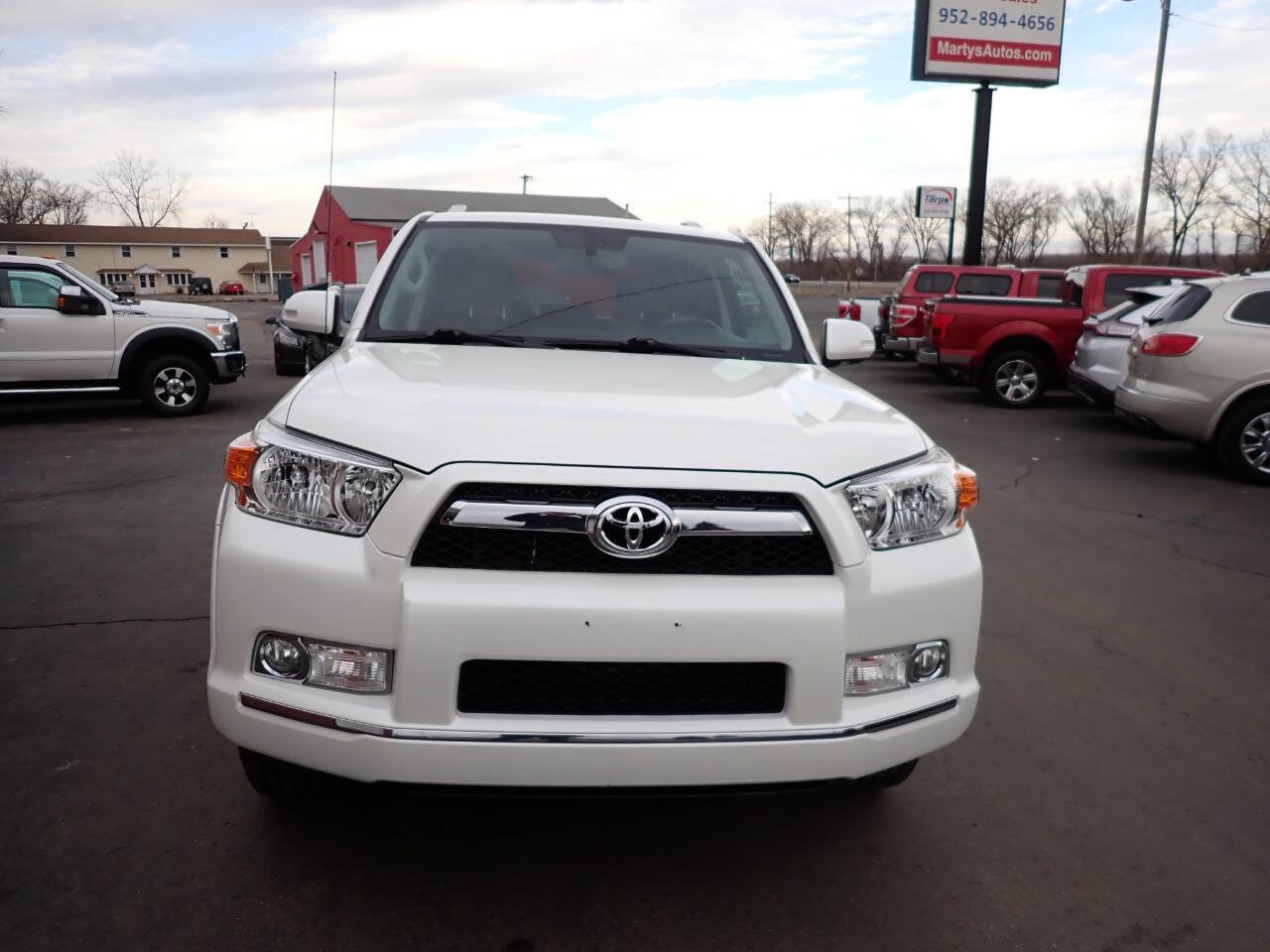 Used 2011 Toyota 4Runner Limited AWD/4WD image 2