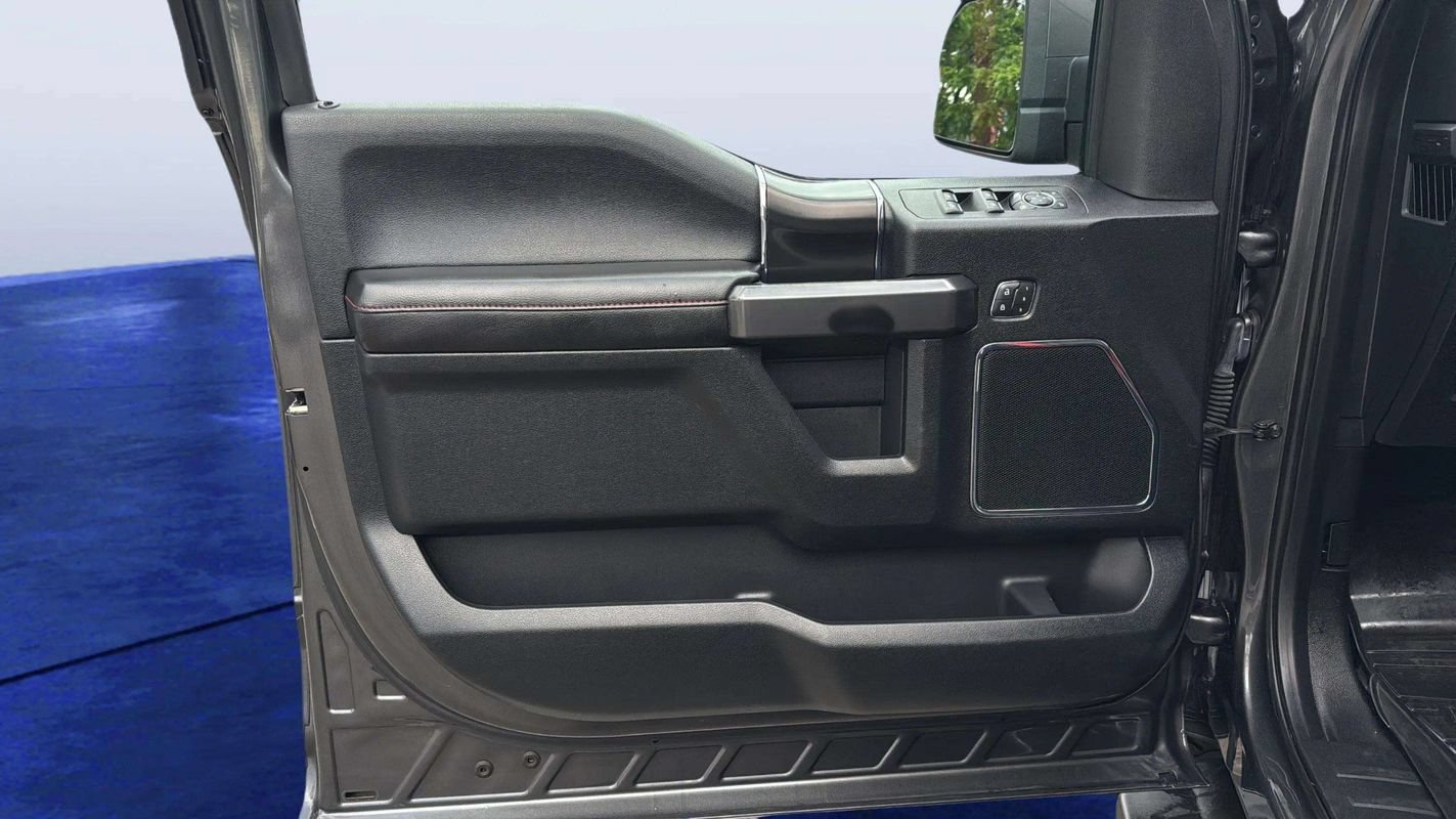 Used 2019 Ford F150 Lariat w/ Equipment Group 502A Luxury AWD/4WD image 18