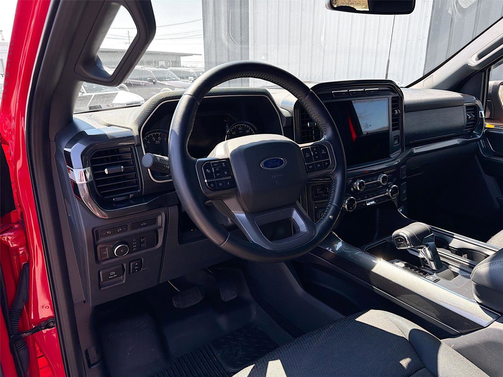 Used 2021 Ford F150 XLT w/ Equipment Group 302A High image 9